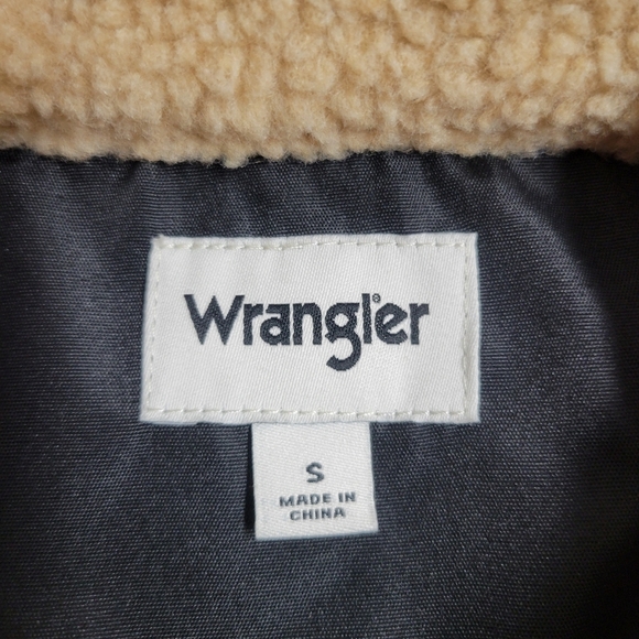 Wrangler Sherpa Jacket - Picture 5 of 9